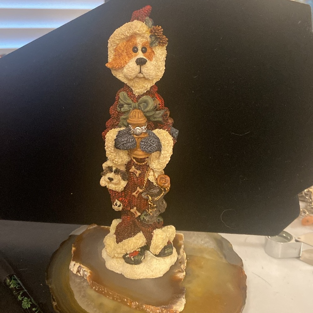Vintage1996 Boyd’s Bears “Bernie I got wat I wanted” Christmas statue Guc 6”